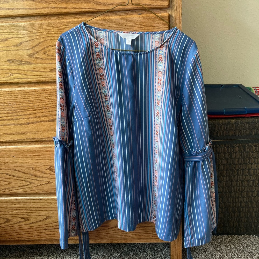 LC Lauren Conrad Tie Sleeve Blouse